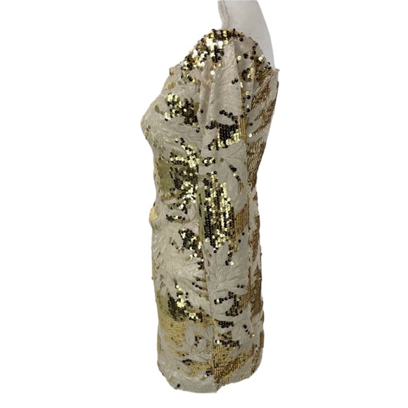 NWT Lulu’s Dress with Sequins Nude & Gold Small - Picture 5 of 12